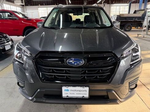 Used 2023 Subaru Forester Premium AWD/4WD image 6