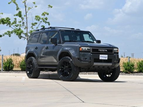 Used 2025 Toyota Land Cruiser w/ Premium Package AWD/4WD image 2