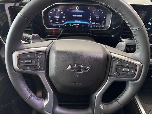Certified 2025 Chevrolet Silverado 1500 RST AWD/4WD image 16