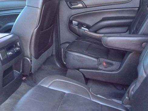 Used 2015 Chevrolet Suburban LT AWD/4WD image 12