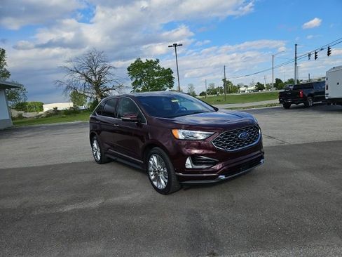 Used 2020 Ford Edge Titanium w/ Equipment Group 301A AWD/4WD image 4