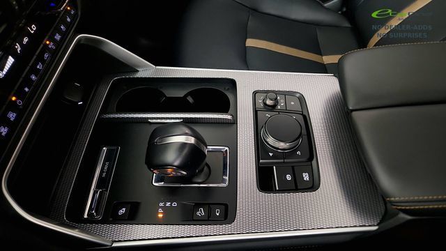 Used 2025 MAZDA CX-70 Plug-In Hybrid w/ Premium Plus AWD/4WD image 68