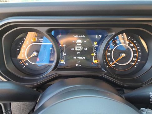 New 2025 Jeep Wrangler Unlimited Rubicon image 13