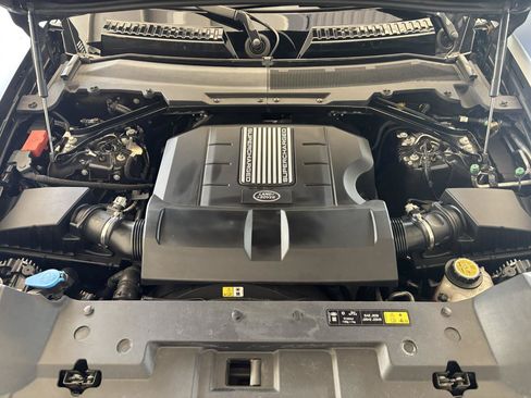 Used 2023 Land Rover Defender 110 V8 AWD/4WD image 36