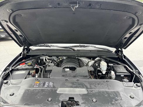 Used 2016 GMC Yukon SLE AWD/4WD image 29