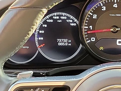 Used 2021 Porsche Cayenne S image 12