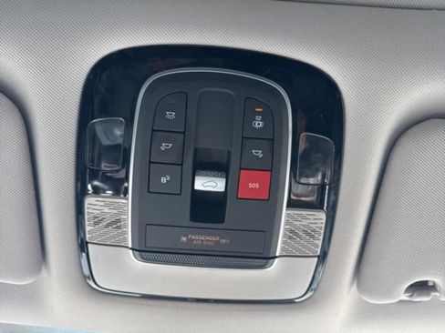 Used 2025 Hyundai Palisade SEL FWD image 24