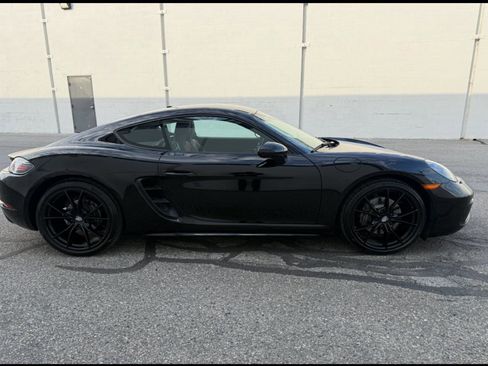 Used 2019 Porsche 718 Cayman image 52