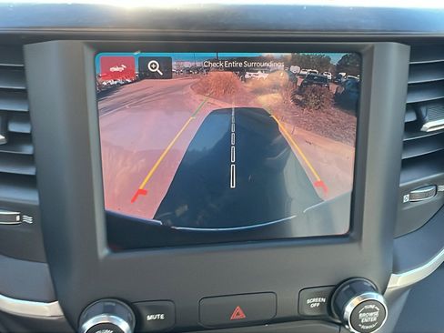 Used 2024 RAM 2500 Big Horn w/ Bed Utility Group image 34