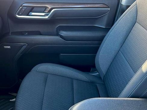 Certified 2025 Chevrolet Silverado 1500 LT Trail Boss w/ Convenience Package II image 22