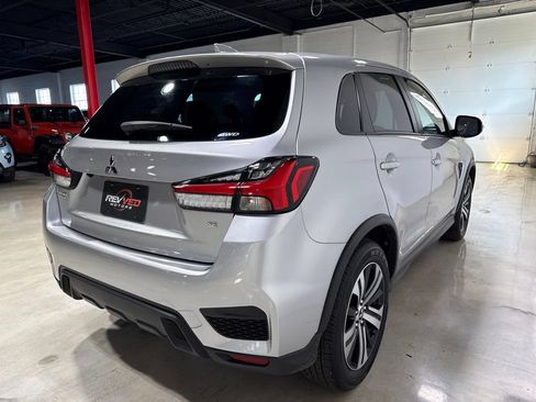 Used 2025 Mitsubishi Outlander Sport ES AWD/4WD image 7