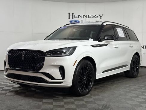 Certified 2025 Lincoln Aviator Reserve w/ Luxury Package RWD image 1