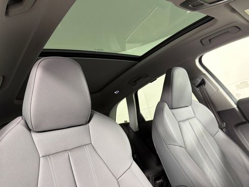 Used 2025 Audi Q5 Premium Plus w/ Premium Plus AWD/4WD image 16