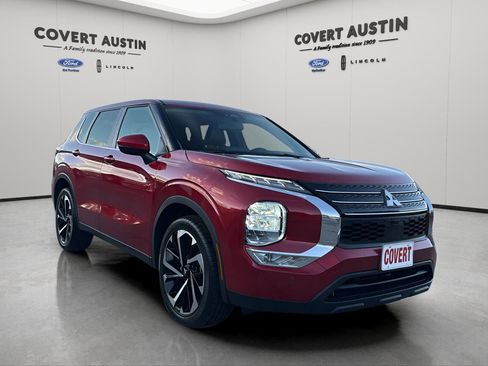 Used 2024 Mitsubishi Outlander SE image 7