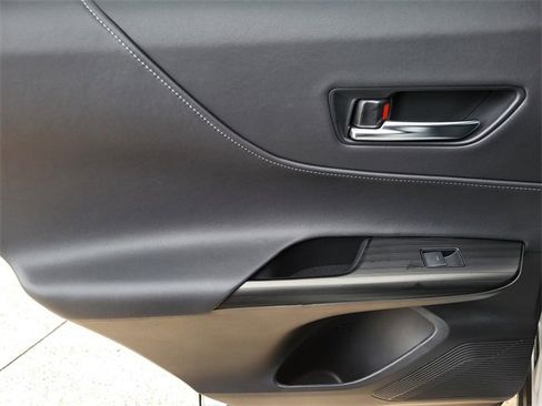 Used 2024 Toyota Venza Nightshade image 12