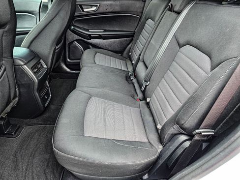Used 2021 Ford Edge SE FWD image 31
