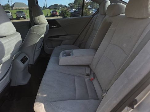 Used 2014 Honda Accord EX image 18