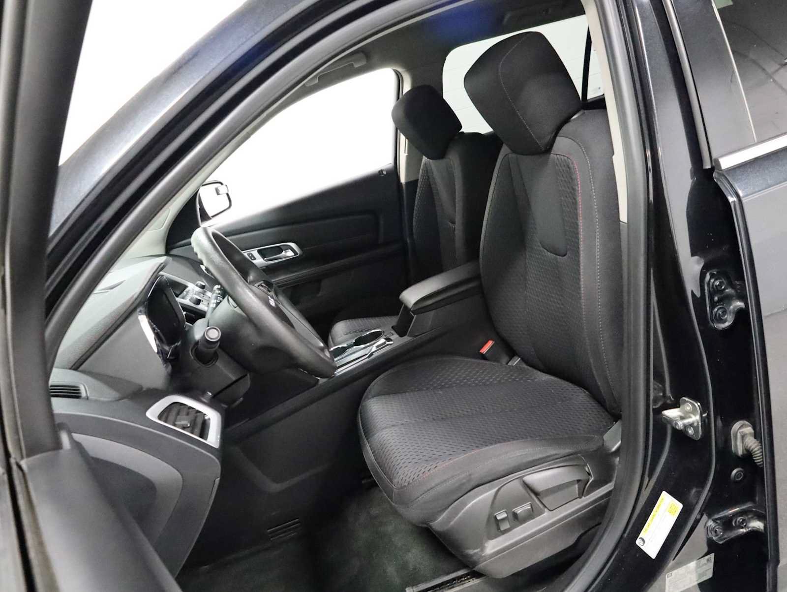 Used 2015 GMC Terrain SLE FWD image 5