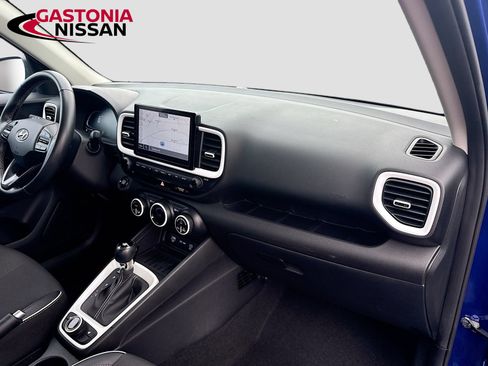 Used 2023 Hyundai Venue Limited FWD image 38
