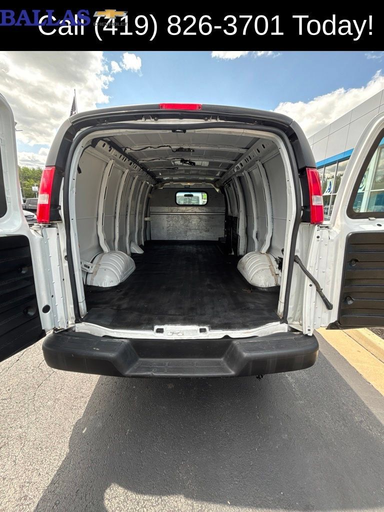 Used 2020 Chevrolet Express 2500 Extended RWD image 14