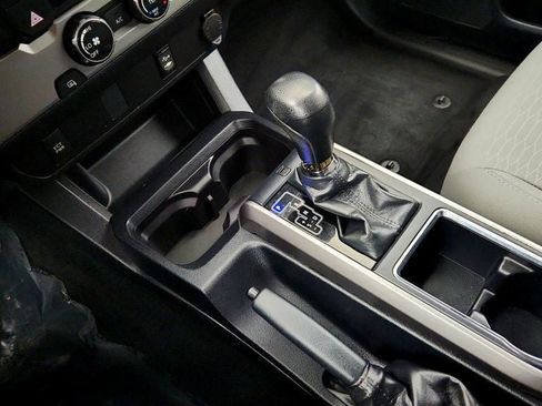 Used 2018 Toyota Tacoma SR5 image 16