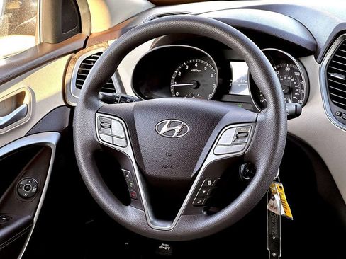 Used 2017 Hyundai Santa Fe Sport image 31