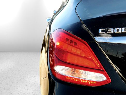 Used 2016 Mercedes-Benz C 300 Sedan image 10