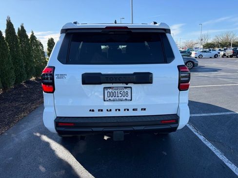 Certified 2025 Toyota 4Runner SR5 image 3