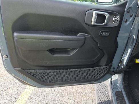 Used 2024 Jeep Wrangler Unlimited Sport AWD/4WD image 11