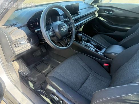 Certified 2025 Honda Accord SE image 12