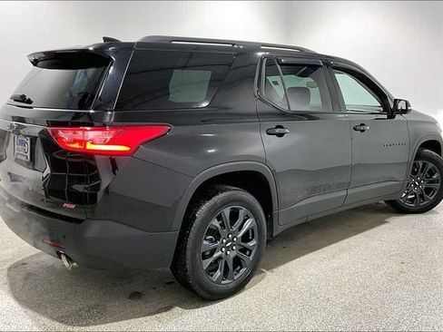 Used 2021 Chevrolet Traverse RS image 5