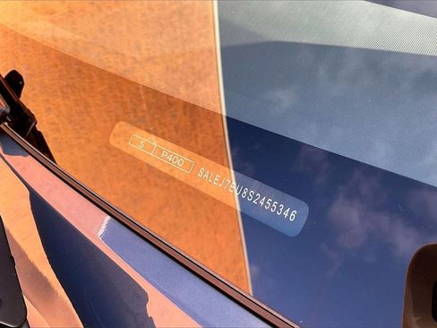 Used 2025 Land Rover Defender 110 S image 24