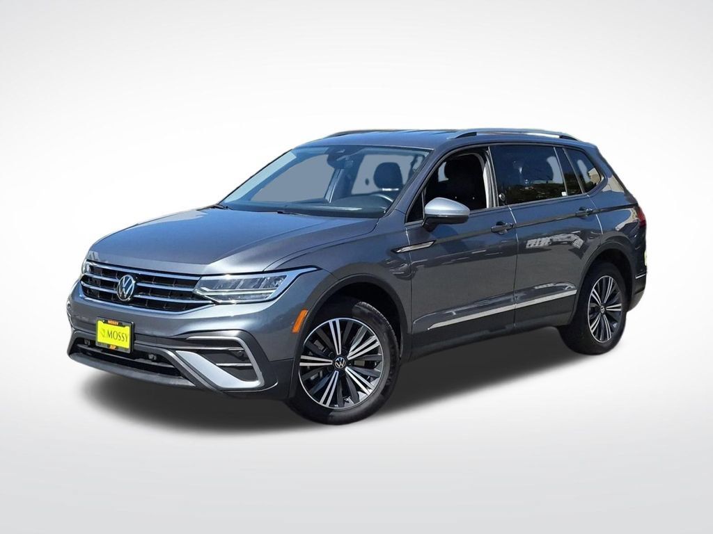 Used 2024 Volkswagen Tiguan Wolfsburg Edition AWD/4WD image 1