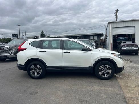 Used 2017 Honda CR-V LX image 8