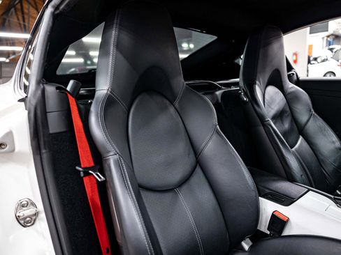 Used 2012 Porsche Cayman R image 26