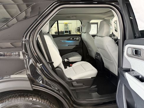 New 2026 Ford Explorer Platinum AWD/4WD image 25