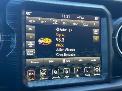 Used 2022 Jeep Wrangler Unlimited Sahara image 18