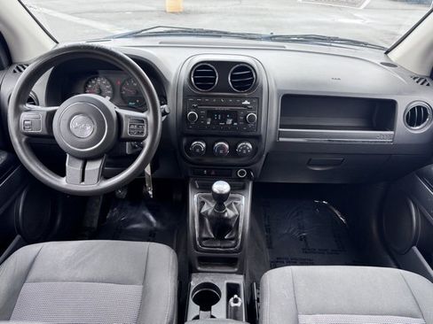 Used 2012 Jeep Compass Sport image 11
