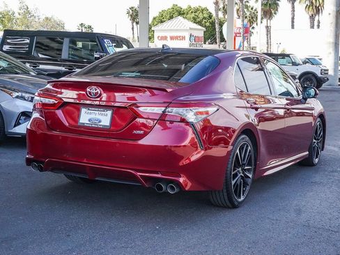 Used 2018 Toyota Camry XSE image 7