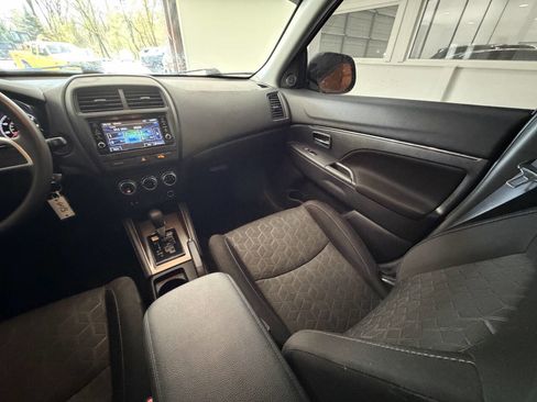 Used 2022 Mitsubishi Outlander Sport SE image 15