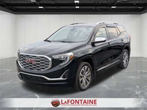 Used 2018 GMC Terrain Denali image 1