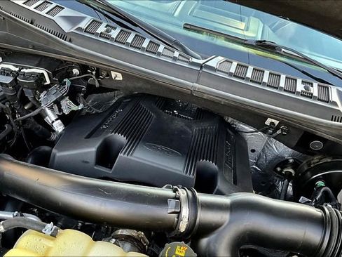 Used 2019 Ford F150 Platinum w/ Equipment Group 701A Luxury image 35