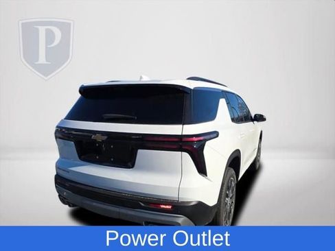 New 2026 Chevrolet Traverse LT w/ Sun and Wheel Package image 7