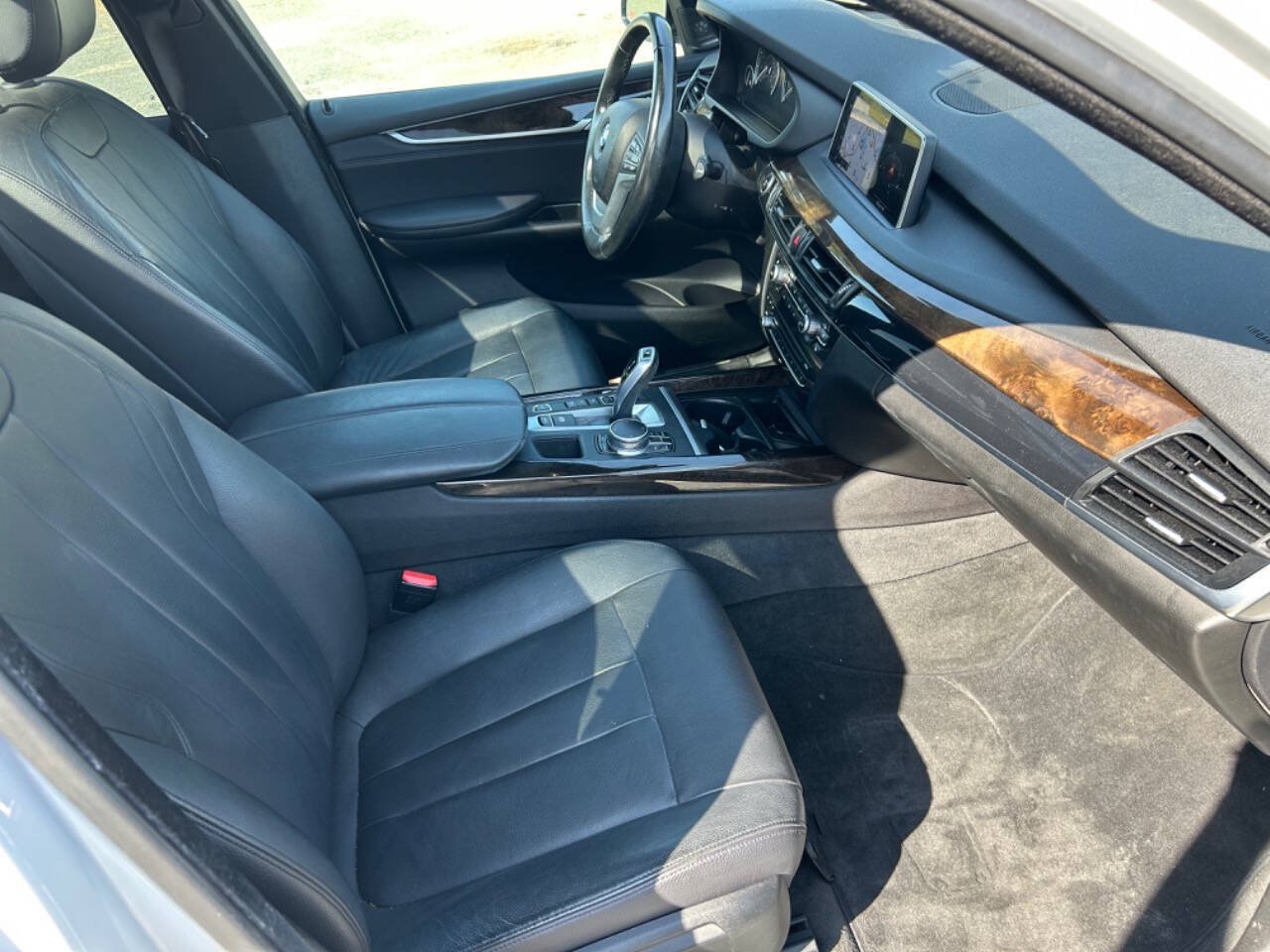 Used 2017 BMW X5 xDrive40e AWD/4WD image 11