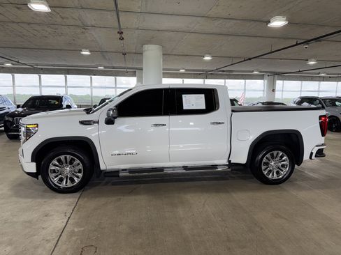 Used 2024 GMC Sierra 1500 Denali RWD image 5