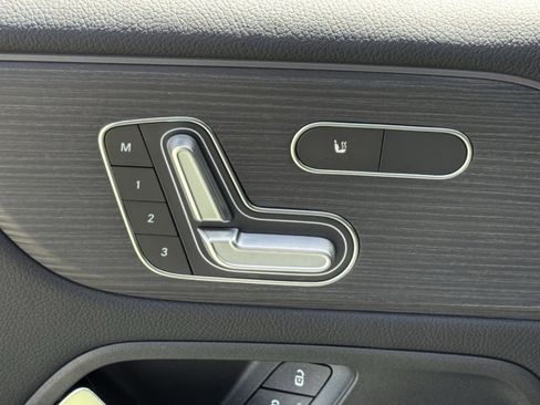 New 2026 Mercedes-Benz GLB 250 image 15