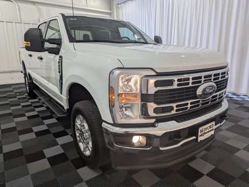 Used 2025 Ford F250 XLT AWD/4WD image 5