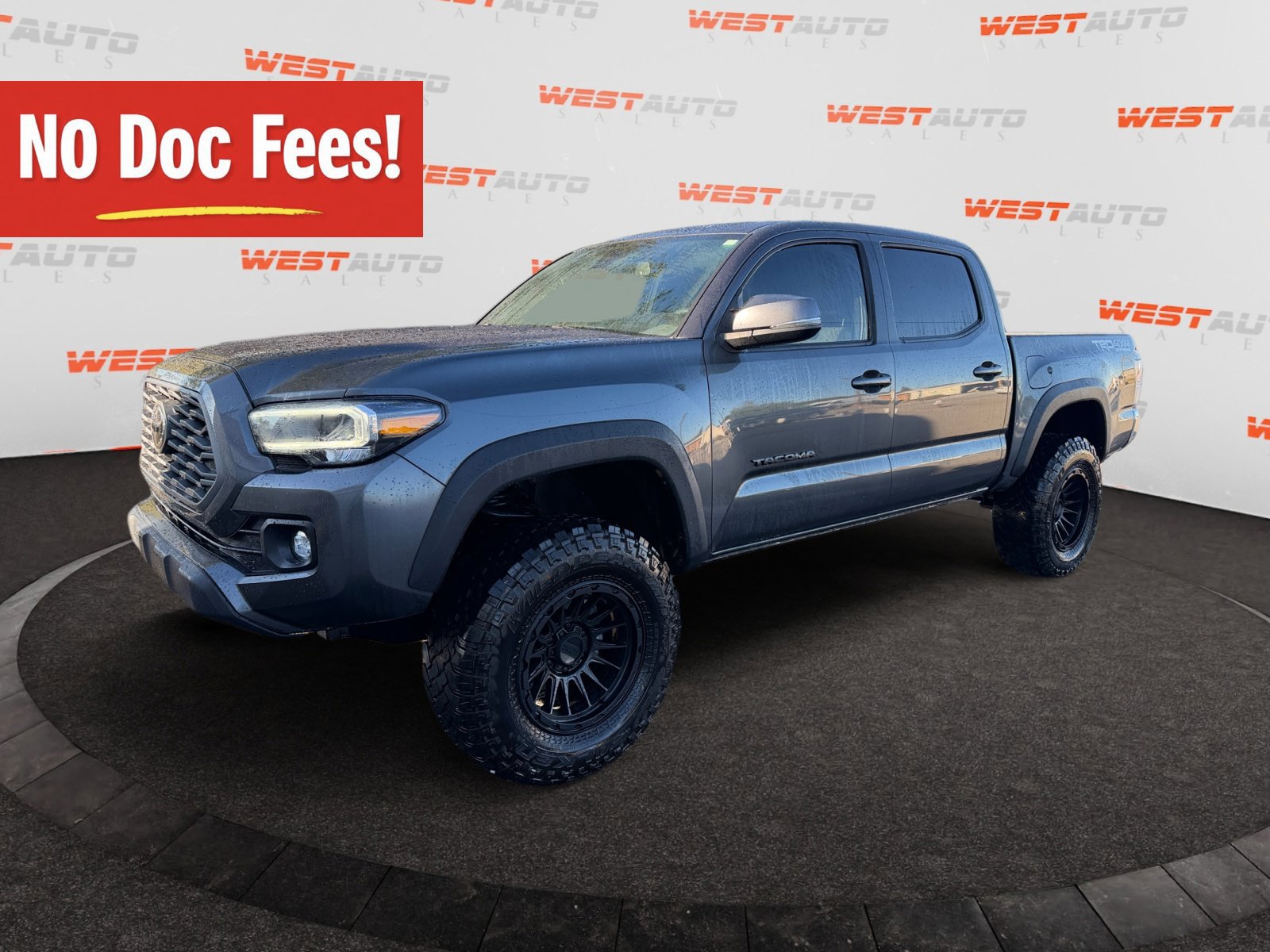 Used 2023 Toyota Tacoma TRD Off-Road AWD/4WD image 1