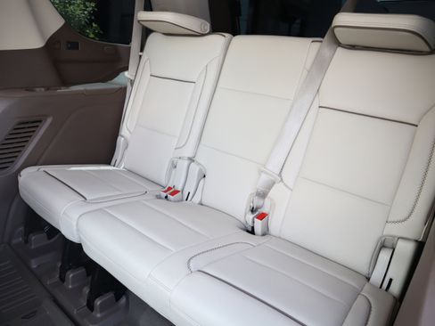Used 2021 GMC Yukon Denali w/ LPO, Illumination Package AWD/4WD image 40
