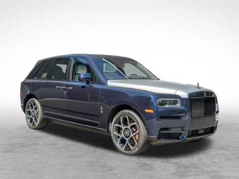 Certified 2024 Rolls-Royce Cullinan Black Badge w/ Leather Finishing Pack AWD/4WD image 8